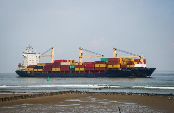 貨代作為國際物流領(lǐng)域的專業(yè)機構(gòu)，具有重要的作用和發(fā)展?jié)摿?>
							</div>
							<div   id=