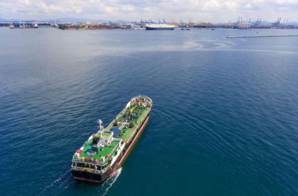 隨著北方航線的逐漸開(kāi)發(fā)，俄羅斯海運(yùn)正迎來(lái)前所未有的發(fā)展機(jī)遇