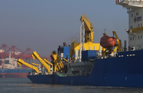 俄羅斯的海運(yùn)業(yè)雖然面臨諸多挑戰(zhàn)，但也在不斷發(fā)展壯大