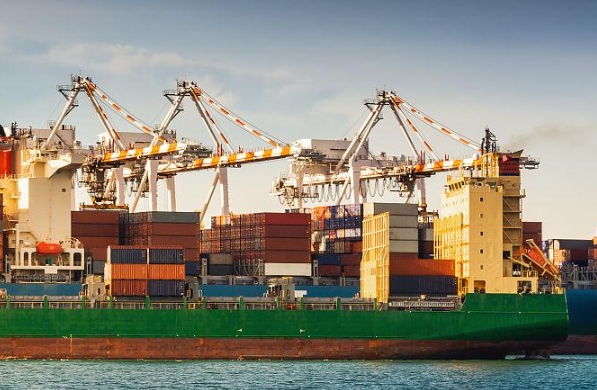 在全球貿易的浪潮中，美國貨運代理行業正經歷著前所未有的變革