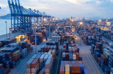 國際貨代不僅降低了交易成本、還提升了運輸效率、保障了貿易安全