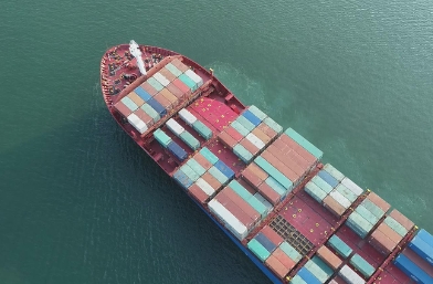 國際貨代助力更多企業跨越山海，暢通無阻地走向世界舞臺